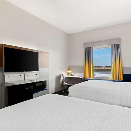 Holiday Inn Express & Suites George - Quincy South By Ihg Exterior foto