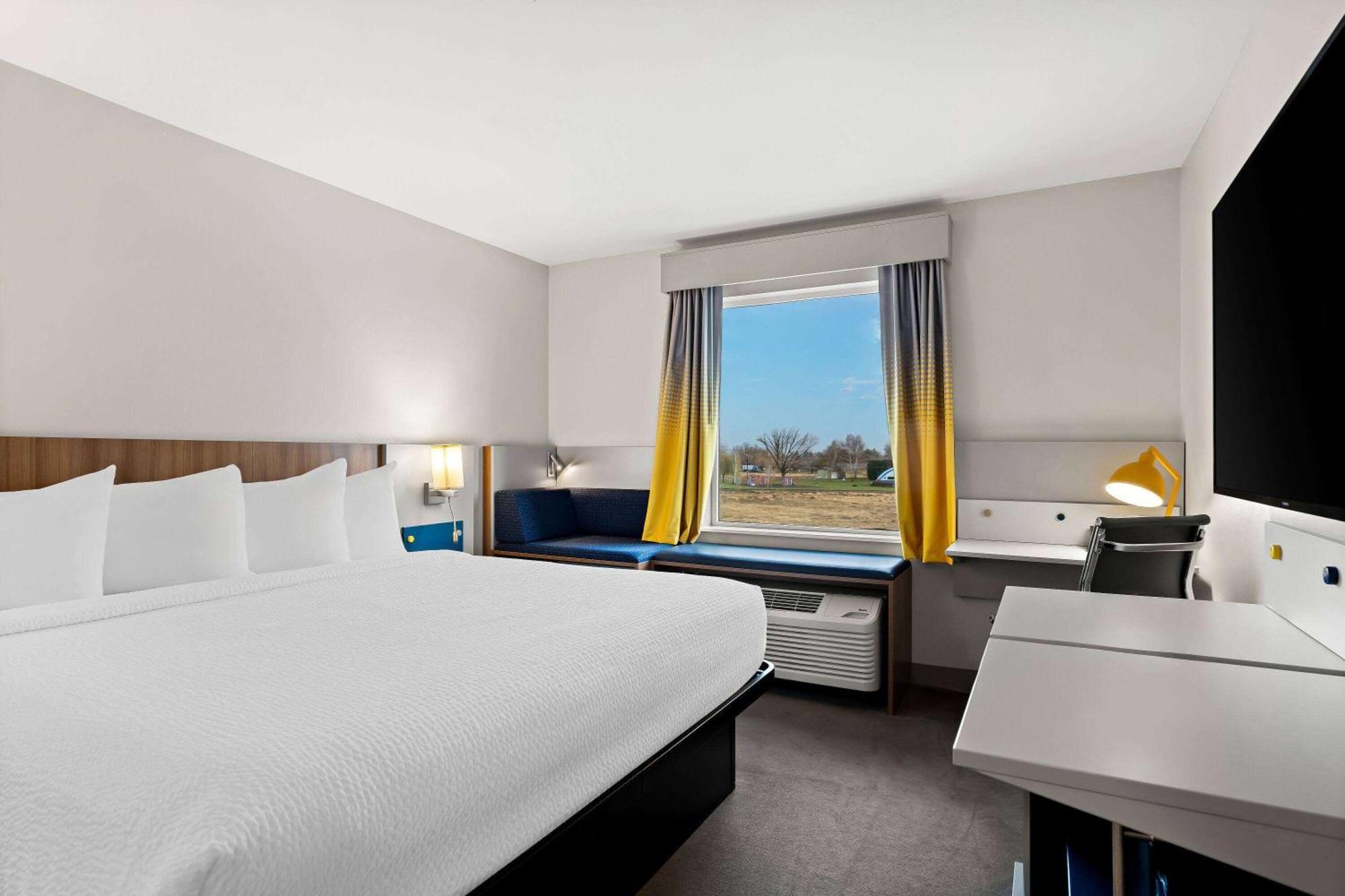 Holiday Inn Express & Suites George - Quincy South By Ihg Exterior foto